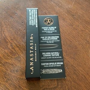 Anastasia Brow pencil taupe never used